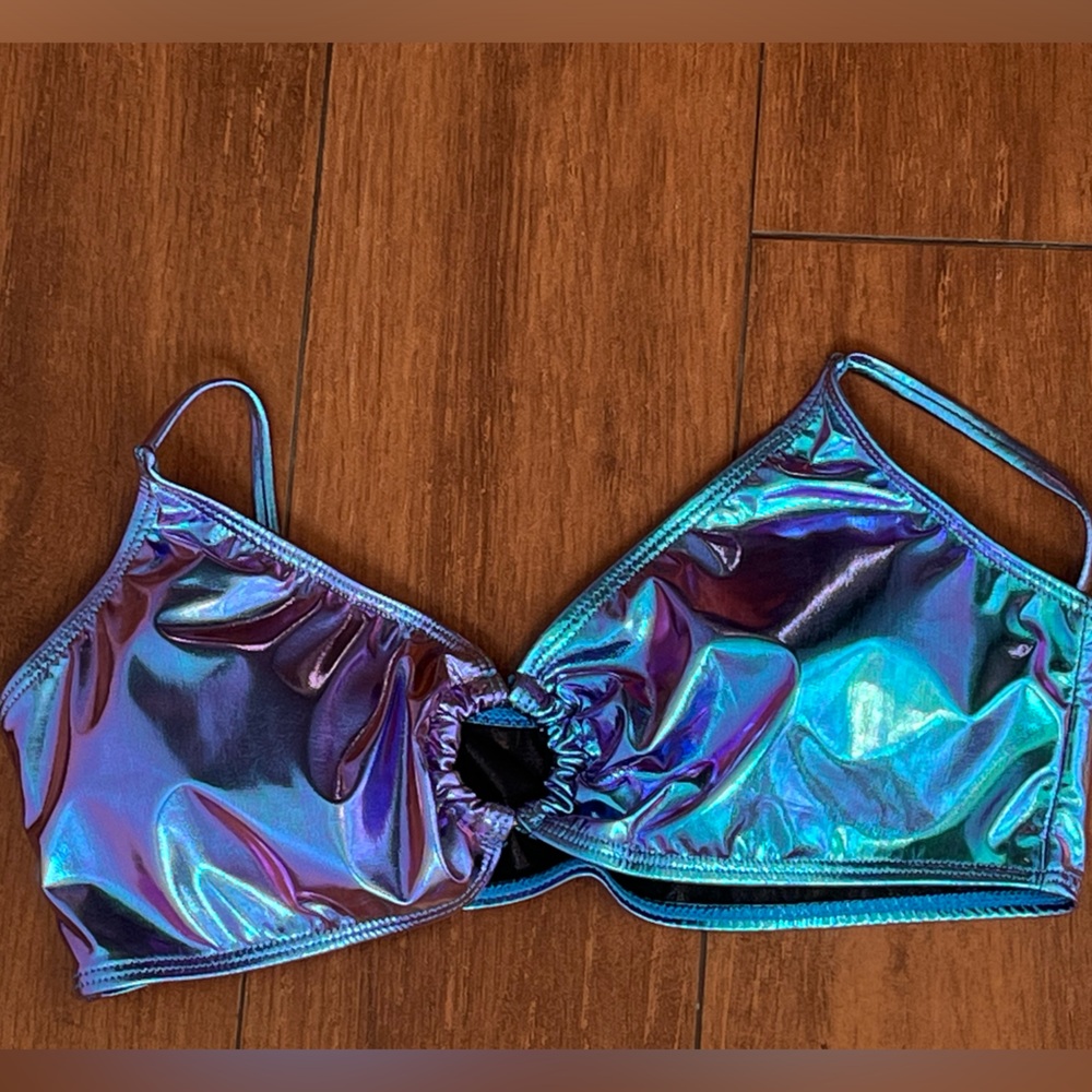 Women's Metallic Bra Top (Rave, Crop Top with Metal Ring ) - Picture 3 of 4